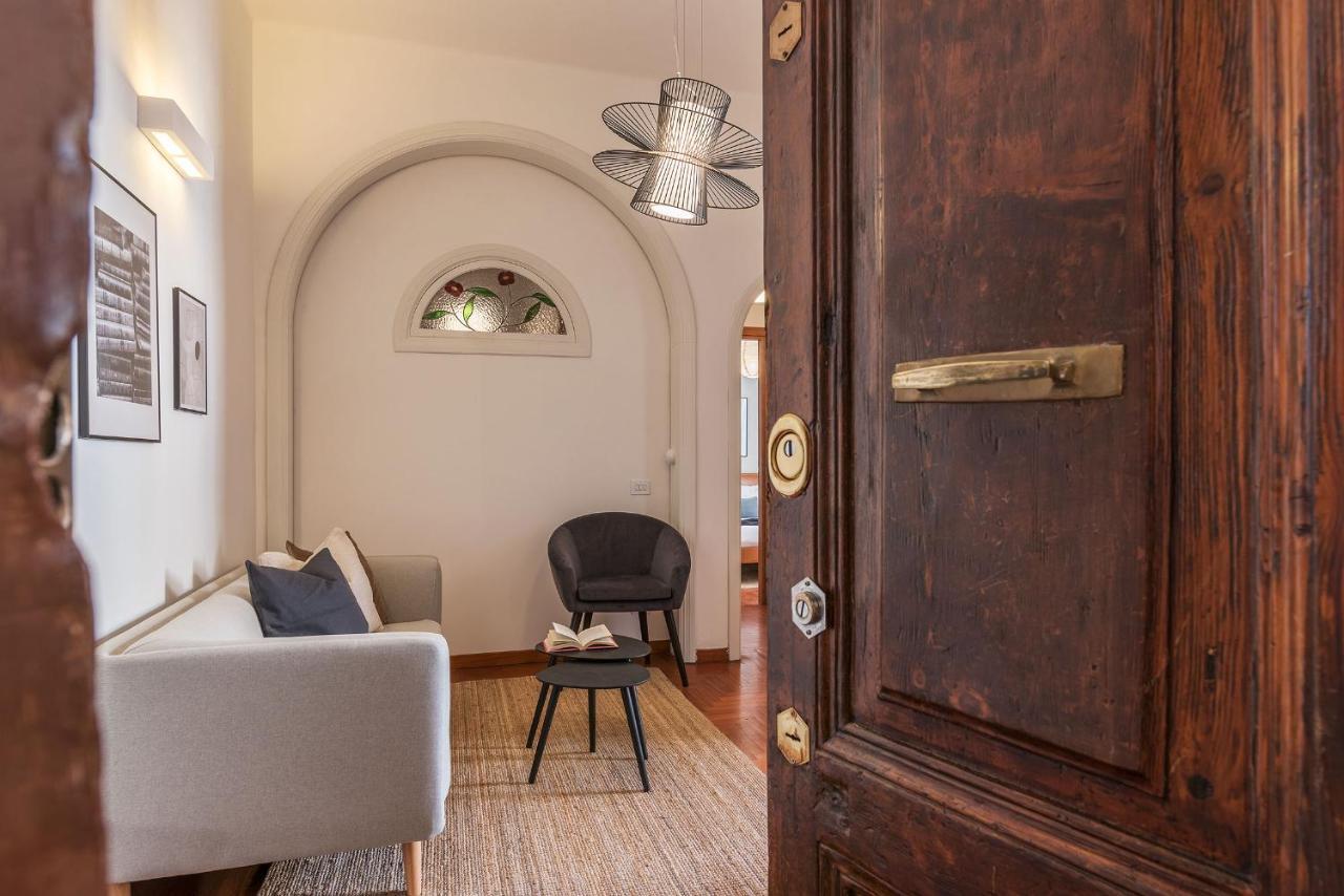 Lively Roma Trastevere Renovated Apartment - Fromhometorome Exterior photo