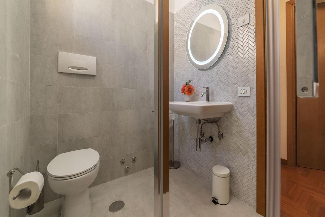 Lively Roma Trastevere Renovated Apartment - Fromhometorome Exterior photo